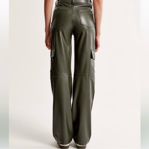 Abercrombie & Fitch 90s Relaxed Olive/Green Cargo Faux Leather Pants Y2K - Picture 7 of 11